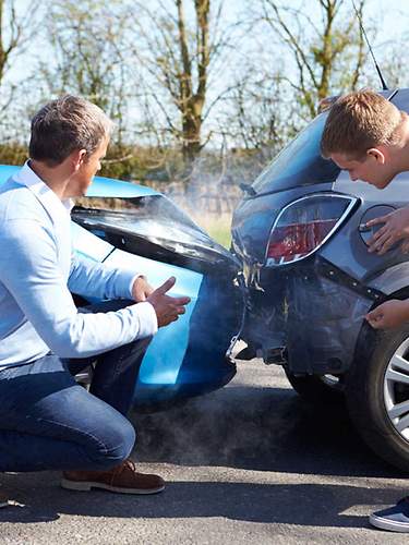 Bei einem Vielfahrer kommt es nach einem Unfall nicht zur Rückstufung – wegen seines Rabattschutzes.